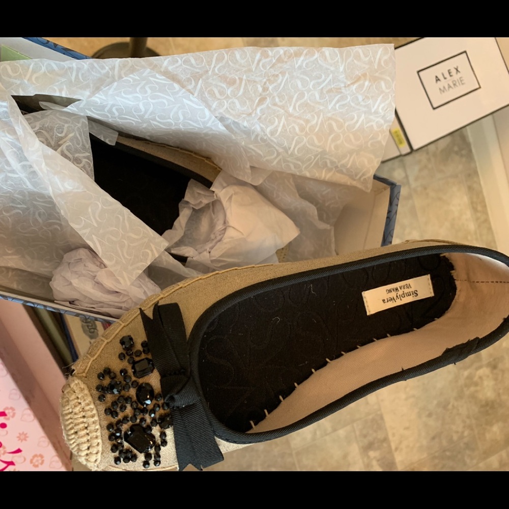 Vera Wang Flats